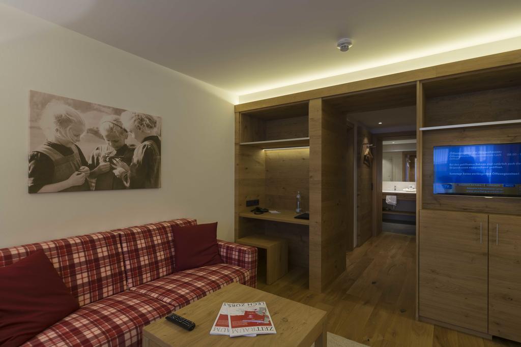 Hotel Garni Panorama Lech am Arlberg Room photo